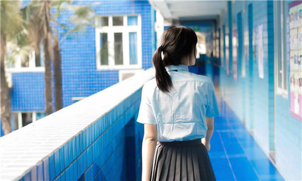 苏尼特右如何找到一个可以帮助我生孩子的女人？